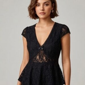 Blusa negra  estampada flores